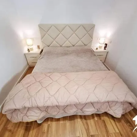 Apartment Extra Gjuhadol *