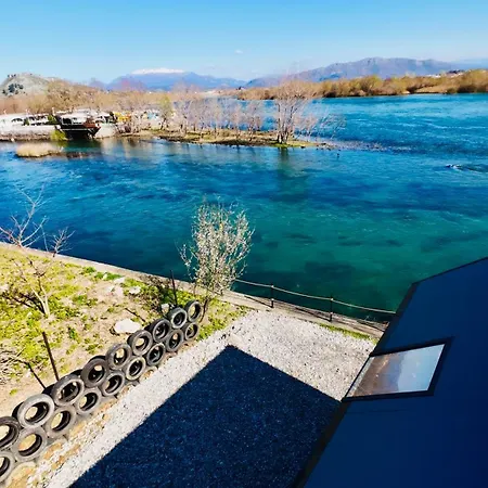 446 Tiny House Zues Apartment Shkodra