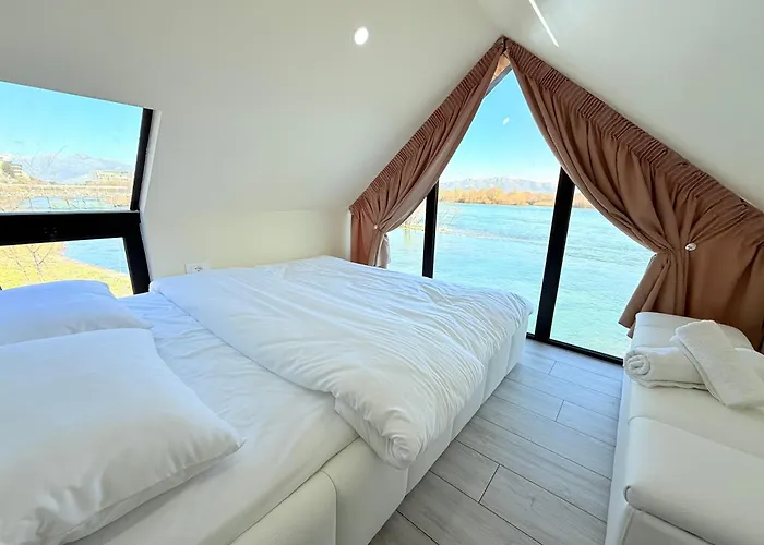 446 Tiny House Zues Apartament *