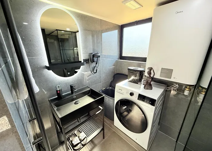 446 Tiny House Zues *